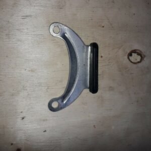 Fuel tank bracket